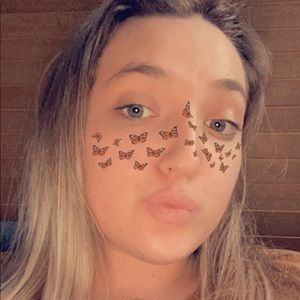 Meet your Posher, Abbey